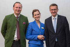 Aufsichtsratsvorsitzender Andreas Aichinger, Geschäftsführerin Angelina Eggl und Wirtschafts- und Tourismus-Landesrat Markus Achleitner Aufsichtsratsvorsitzender Andreas Aichinger, Geschäftsführerin Angelina Eggl und Wirtschafts- und Tourismus-Landesrat Markus Achleitner