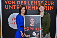 Margit Angerlehner (l.) und Julia Rachbauer Margit Angerlehner (l.) und Julia Rachbauer