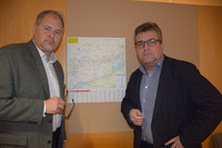 v.l. Landtagsabgeordneter Vizebürgermeister Ing. Michael Fischer, Bürgermeister Paul Mahr v.l. Landtagsabgeordneter Vizebürgermeister Ing. Michael Fischer, Bürgermeister Paul Mahr