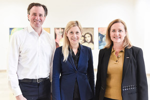 Von links: Patrick Bartos (Creative Region Linz & Upper Austria), Doris Lang-Mayerhofer (Linzer Stadträtin für Kultur, Tourismus und Kreativwirtschaft) und Angelika Sery-Froschauer Von links: Patrick Bartos (Creative Region Linz & Upper Austria), Doris Lang-Mayerhofer (Linzer Stadträtin für Kultur, Tourismus und Kreativwirtschaft) und Angelika Sery-Froschauer