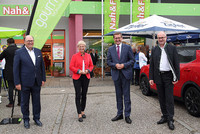 v.l.: Wolfgang Benischko, Wirtschaftskammer-OÖ-Präsidentin Mag.a Doris Hummer, Wirtschafts-Landesrat Markus Achleitner, Günther Baschinger. v.l.: Wolfgang Benischko, Wirtschaftskammer-OÖ-Präsidentin Mag.a Doris Hummer, Wirtschafts-Landesrat Markus Achleitner, Günther Baschinger.