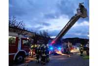 Feuerwehr am Einsatzort Feuerwehr am Einsatzort