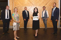 Abg.z.NR Klaus Lindinger (re.), Bürgermeistersprecher Andreas Stockinger (li.) und Bezirksgeschäftsführerin Monika Neudorfer (2.v.li.) gratulieren der neuen Bürgermeisterin Martina Schmuckermayer (3.v.re.) und dem neuen Vizebürgermeister Markus Nagl (2.v.re.) sehr herzlich zur Wahl. Abg.z.NR Klaus Lindinger (re.), Bürgermeistersprecher Andreas Stockinger (li.) und Bezirksgeschäftsführerin Monika Neudorfer (2.v.li.) gratulieren der neuen Bürgermeisterin Martina Schmuckermayer (3.v.re.) und dem neuen Vizebürgermeister Markus Nagl (2.v.re.) sehr herzlich zur Wahl.