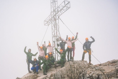 Tourteilnehmer am Dachstein-Gipfel
