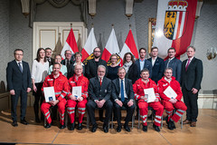 Erste Reihe v.l.:LAbg. Wolfgang Klinger, Jörg Kuno, Franz Primetshofer, Dr.Walter Aichinger, Dr. Thomas Stelzer, Johann Kaimberger, Stefan Bauer, und LAbg. Jürgen Höckner Erste Reihe v.l.:LAbg. Wolfgang Klinger, Jörg Kuno, Franz Primetshofer, Dr.Walter Aichinger, Dr. Thomas Stelzer, Johann Kaimberger, Stefan Bauer, und LAbg. Jürgen Höckner