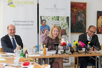 Peter Eiselmair, MAS, MSC – Geschäftsführer Education Group GmbH, Landeshauptmann-Stellvertreterin Mag.a Christine Haberlander, Dr. David Pfarrhofer, Institutsvorstand Market Institut Peter Eiselmair, MAS, MSC – Geschäftsführer Education Group GmbH, Landeshauptmann-Stellvertreterin Mag.a Christine Haberlander, Dr. David Pfarrhofer, Institutsvorstand Market Institut