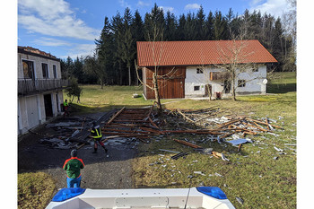Abgedecktes Dach in Esternberg Abgedecktes Dach in Esternberg