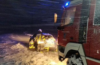 Fahrzeugbergung durch die FF Ohlsdorf Fahrzeugbergung durch die FF Ohlsdorf