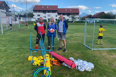 Nachwuchsleiter Neukirchen Rupert Zallinger, Elisabeth Feichtinger, Nachwuchsleiter Altmünster Bernhard Panzhirsch und inkl Trainingszubehör Nachwuchsleiter Neukirchen Rupert Zallinger, Elisabeth Feichtinger, Nachwuchsleiter Altmünster Bernhard Panzhirsch und inkl Trainingszubehör