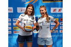 Eva und Valerie noch zu glücklicheren Zeiten beim Major Turnier in Wien Eva und Valerie noch zu glücklicheren Zeiten beim Major Turnier in Wien