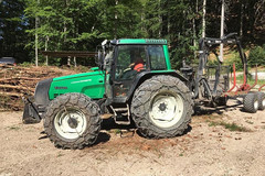 ORIGINALTRAKTOR (Marke: Valtra 6200, grün, Bj. 2007, Kz: GM-..) ORIGINALTRAKTOR (Marke: Valtra 6200, grün, Bj. 2007, Kz: GM-..)