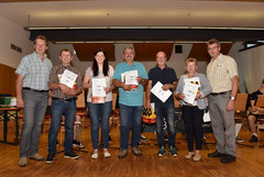Gewinner des traditionellen Quietschentenrennens Gewinner des traditionellen Quietschentenrennens