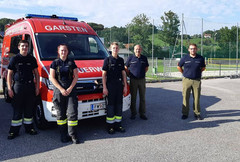 Die drei erfolgreichen Teilnehmer am Grundlehrgang Die drei erfolgreichen Teilnehmer am Grundlehrgang