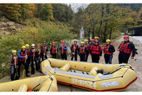 Eine Rafting-Tour wie das Leben für 12 Jugendliche vom Joker-Hof Tollet Eine Rafting-Tour wie das Leben für 12 Jugendliche vom Joker-Hof Tollet