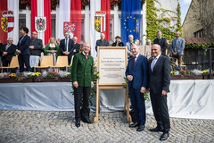 Landeshauptmann Dr. Wilfried Haslauer, Landeshauptmann Mag. Thomas Stelzer und der Bürgermeister von Bad Zell, Mag. Hubert Tischler. Landeshauptmann Dr. Wilfried Haslauer, Landeshauptmann Mag. Thomas Stelzer und der Bürgermeister von Bad Zell, Mag. Hubert Tischler.