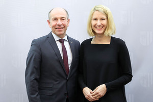 Landesrat Max Hiegelsberger und Landeshauptmann-Stellvertreterin Mag.a Christine Haberlander Landesrat Max Hiegelsberger und Landeshauptmann-Stellvertreterin Mag.a Christine Haberlander