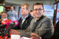 Landesrat Achleitner und Hiwu-Vorstand Helmut Holzinger Landesrat Achleitner und Hiwu-Vorstand Helmut Holzinger