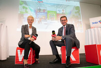 WKOÖ-Präsidentin Doris Hummer und Wirtschafts-Landesrat Markus Achleitner WKOÖ-Präsidentin Doris Hummer und Wirtschafts-Landesrat Markus Achleitner