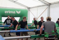 Sportler beim Spiel Sportler beim Spiel