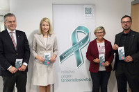 Primarius Univ.-Doz. Dr. Lukas Hefler, Landesrätin Mag.a Christine Haberlander, Melitta Thanner, Landessanitätsdirektor Dr. Georg Palmisano Primarius Univ.-Doz. Dr. Lukas Hefler, Landesrätin Mag.a Christine Haberlander, Melitta Thanner, Landessanitätsdirektor Dr. Georg Palmisano
