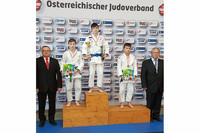 Siegerehrung mit Issa Naschcho Siegerehrung mit Issa Naschcho