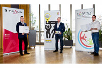 v.l.n.r. Bürgermeister Ing. Rudolf Scharinger, Jugend- und Freizeit-Stadtrat Christoph Sagmüller, Jürgen Plank, BA, MA (Integrations- und Jugendbeauftragter Stadtamt Traun) v.l.n.r. Bürgermeister Ing. Rudolf Scharinger, Jugend- und Freizeit-Stadtrat Christoph Sagmüller, Jürgen Plank, BA, MA (Integrations- und Jugendbeauftragter Stadtamt Traun)