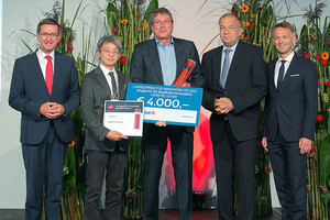 V.l.: Wirtschafts- und Forschungs-Landesrat Markus Achleitner, Projektleiter Jongkwan Park und Geschäftsführer Robert Ebner (Fametec), JKU-Rektor Meinhard Lukas, Werner Pamminger, Geschäftsführer Business Upper Austria. V.l.: Wirtschafts- und Forschungs-Landesrat Markus Achleitner, Projektleiter Jongkwan Park und Geschäftsführer Robert Ebner (Fametec), JKU-Rektor Meinhard Lukas, Werner Pamminger, Geschäftsführer Business Upper Austria.