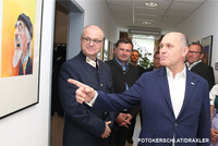 Innenminister Sobotka besucht Polizeiinspektion St. Valentin Innenminister Sobotka besucht Polizeiinspektion St. Valentin