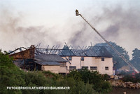 Löscharbeiten der Feuerwehren Löscharbeiten der Feuerwehren