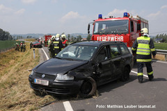 Unfallstelle auf der Nibelungen Straße in Hinzenbach Unfallstelle auf der Nibelungen Straße in Hinzenbach