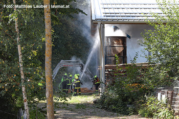 Löscharbeiten am Brandort Löscharbeiten am Brandort