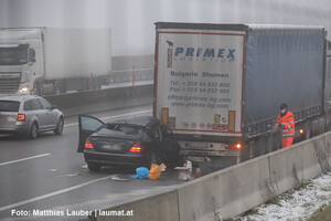 Unfallstelle auf der A8 Unfallstelle auf der A8