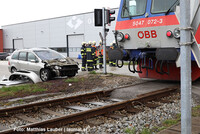 Einsatzkräfte an der Unfallstelle Einsatzkräfte an der Unfallstelle