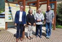 v.l.: Klubvorsitzender Mag. Michael Lindner, Bundesrätin Bürgermeisterin Mag.a Bettina Lancaster, Dritte Präsidentin des Oö. Landtags Gerda Weichsler-Hauer und Gemeinderatsmitglied Franz Eibl v.l.: Klubvorsitzender Mag. Michael Lindner, Bundesrätin Bürgermeisterin Mag.a Bettina Lancaster, Dritte Präsidentin des Oö. Landtags Gerda Weichsler-Hauer und Gemeinderatsmitglied Franz Eibl
