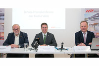 v.l.n.r.: Messepräsident Hermann Wimmer, Bgm. der Stadt Wels Mag. Dr. Andreas Rabl, Messedirektor Mag. Robert Schneider v.l.n.r.: Messepräsident Hermann Wimmer, Bgm. der Stadt Wels Mag. Dr. Andreas Rabl, Messedirektor Mag. Robert Schneider