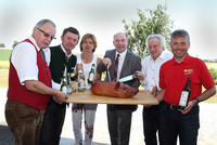 Johann Fischer (Festobmann MusiVoixFest 2018), Franz Josef Grillmair (Obmann Musikverein Sipbachzell) mit Gattin Brigitte, Agrar-Landesrat Max Hiegelsberger, Bürgermeister Heinrich Striegl und Hans Wadauer (Kapellmeister Musikverein Sipbachzell) Johann Fischer (Festobmann MusiVoixFest 2018), Franz Josef Grillmair (Obmann Musikverein Sipbachzell) mit Gattin Brigitte, Agrar-Landesrat Max Hiegelsberger, Bürgermeister Heinrich Striegl und Hans Wadauer (Kapellmeister Musikverein Sipbachzell)