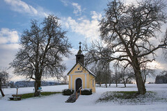 Winterstimmung bei der Nikolauskapelle im Wallfahrtsort Adlwang
