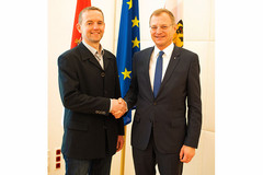 Heinz Oberndorfer mit LH Thomas Stelzer Heinz Oberndorfer mit LH Thomas Stelzer
