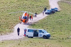 Einsatzkräfte an der Unglücksstelle Einsatzkräfte an der Unglücksstelle