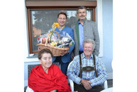 LHstv. Manfred Haimbuchner bei Engelbert Winkelhofer sen. LHstv. Manfred Haimbuchner bei Engelbert Winkelhofer sen.