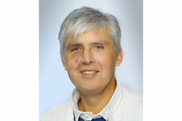 Prim. Dr. Nenad Mitrovic, Leiter der Abteilung für Neurologie am Salzkammergut-Klinikum Vöcklabruck sowie der MS-Station am Salzkammergut-Klinikum Bad Ischl. Prim. Dr. Nenad Mitrovic, Leiter der Abteilung für Neurologie am Salzkammergut-Klinikum Vöcklabruck sowie der MS-Station am Salzkammergut-Klinikum Bad Ischl.
