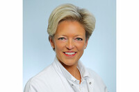 Prim.a Dr.in Tina Astecker, Leiterin der Abteilung für Augenheilkunde und Optometrie am Salzkammergut Klinikum Vöcklabruck, rät zu regelmäßigen und rechtzeitigen Pausen. Prim.a Dr.in Tina Astecker, Leiterin der Abteilung für Augenheilkunde und Optometrie am Salzkammergut Klinikum Vöcklabruck, rät zu regelmäßigen und rechtzeitigen Pausen.
