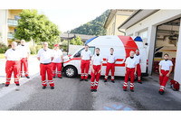 Die sechs neuen Rettungssanitäter beim Roten Kreuz Die sechs neuen Rettungssanitäter beim Roten Kreuz