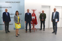 l.: Bezirkshauptmann Dieter Goppold, design. Bezirkshauptfrau Elisabeth Leitner, RK-Bezirksstellenleiter Alexander Kaineder, LT-Präs. Wolfgang Stanek, LAbg. Christian Dörfel l.: Bezirkshauptmann Dieter Goppold, design. Bezirkshauptfrau Elisabeth Leitner, RK-Bezirksstellenleiter Alexander Kaineder, LT-Präs. Wolfgang Stanek, LAbg. Christian Dörfel