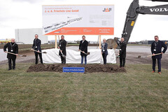v.l.: Bernd Schützeneder (Bürgermeister St. Florian), Dr. Wilfrid Fabjani (Geschäftsführer JAF), Mag. Werner Stix (Geschäftsführer JAF), Wirtschafts-Landesrat Markus Achleitner, Mag.a Doris Hummer (WKO-Präsidentin OÖ), DI Christoph Kapeller (Niederlassungsleiter JAF Linz), Karl Kollingbaum (Bürgermeister Asten). v.l.: Bernd Schützeneder (Bürgermeister St. Florian), Dr. Wilfrid Fabjani (Geschäftsführer JAF), Mag. Werner Stix (Geschäftsführer JAF), Wirtschafts-Landesrat Markus Achleitner, Mag.a Doris Hummer (WKO-Präsidentin OÖ), DI Christoph Kapeller (Niederlassungsleiter JAF Linz), Karl Kollingbaum (Bürgermeister Asten).