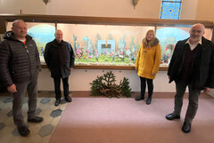 Schwanthalerkrippe mit Vertretern der Gemeinde Altmünster Schwanthalerkrippe mit Vertretern der Gemeinde Altmünster