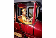 Detailaufnahme eines historischen Spielzeugautos Detailaufnahme eines historischen Spielzeugautos