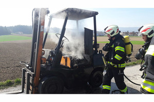 Feuerwehr am Einsatzort Feuerwehr am Einsatzort