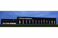 Anfang 2019 war es soweit: In Pasching wurde der neue Steyr-Werner Hauptsitz eröffnet. Anfang 2019 war es soweit: In Pasching wurde der neue Steyr-Werner Hauptsitz eröffnet.