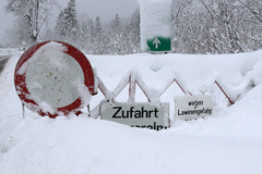 Straßensperre - Imagebild Straßensperre - Imagebild